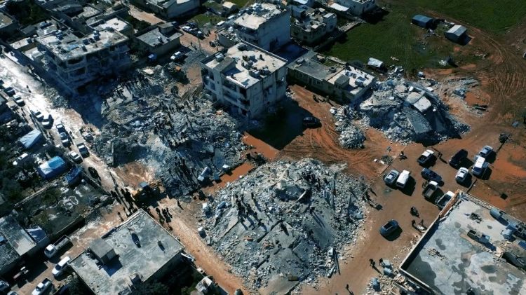 Destrucción causada por el terremoto en Alepo, Siria