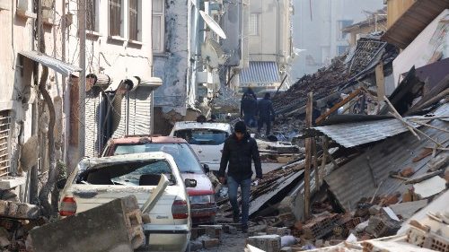 El Papa: Solidaridad para Turquía y Siria, no olvidemos Ucrania en guerra