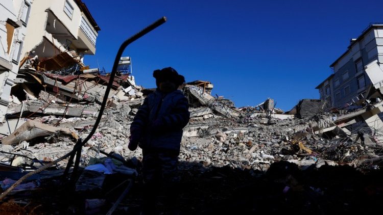 Una imagen de la devastacin causada por el terremoto en ճܰܨ