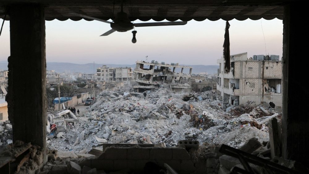 Uma vista mostra edifcios danificados, aps um terremoto, na cidade de Jandaris, controlada pelos rebeldes, na , 9 de fevereiro de 2023. REUTERS/Khalil Ashawi