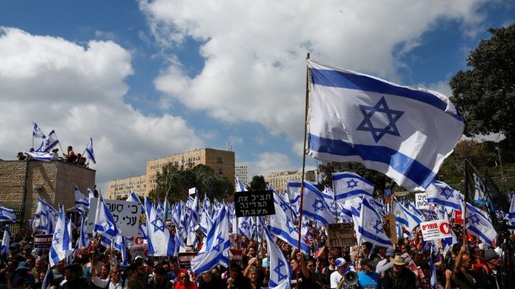 Maandamano makubwa sana huko Israeli 27 -28 Machi 2023