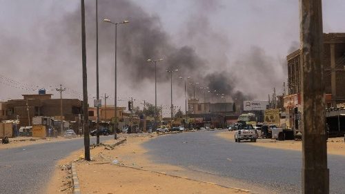 Pope appeals to warring parties in Sudan to lay down arms and resume dialogue