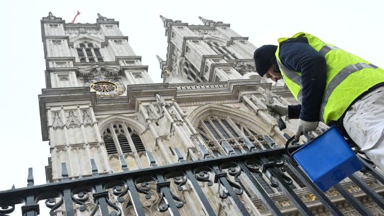 Preparativos en la Abadía de Westminster. (REUTERS)