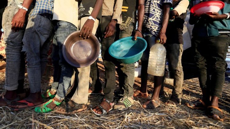 Famine in Sudan increases due to blockage and looting of international aid