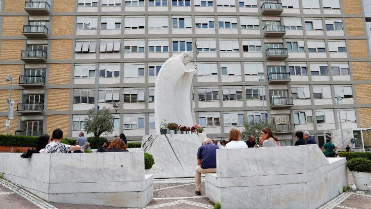 Pope Francis hospitalized at Rome's Gemelli hospital