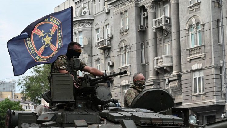 La milizia Wagner fa il suo ingresso a Rostov