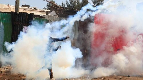 Kenya nel caos, l'appello dei vescovi a riaprire un dialogo bipartisan: basta sangue
