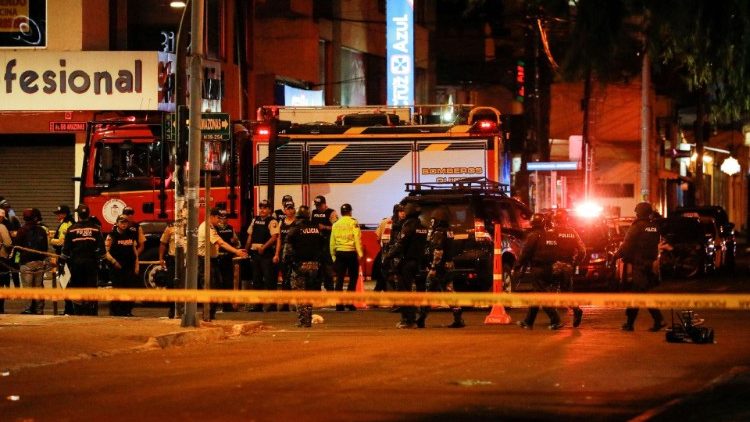 Il candidato presidenziale ecuadoregno Villavicencio  stato ucciso durante la campagna elettorale, a Quito