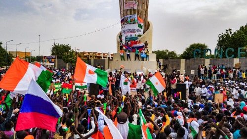 In Niger manifestazioni per il governo golpista, lUnicef lancia lallarme malnutrizione