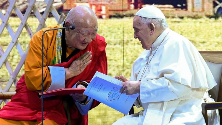 File photo of MAP Francis with Buddhist leader in Mongolia