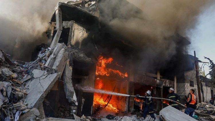 Aftermath of an Israeli strike in Khan Younis