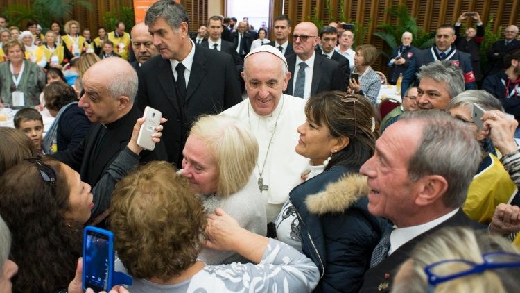 Papa Francisco durante almoço oferecido aos pobres, na Sala Paulo VI, no Vaticano