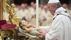 s-s--francesco---messa-notte-di-natale-2013-1513855164296.jpg