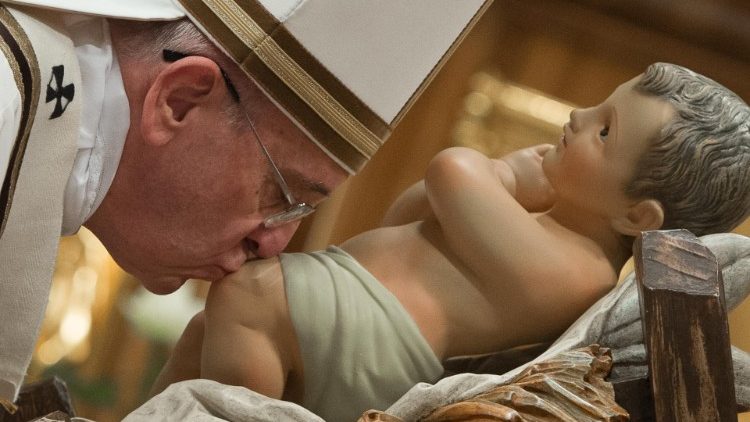 Påven under Midnattsmässan "Om vi välkomnar Jesus förändras historien"