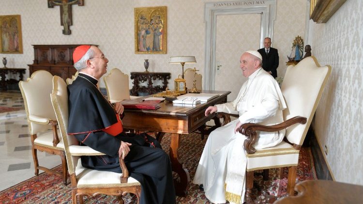 Ferenc pápa és Dominique Mamberti bíboros