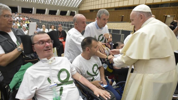 Snímka z audiencie ľudí so zdravotným postihnutím v Aule Pavla VI., 20. júna 2018