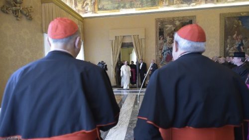 Papa à Roaco: tenho o desejo de ir ao Iraque no próximo ano