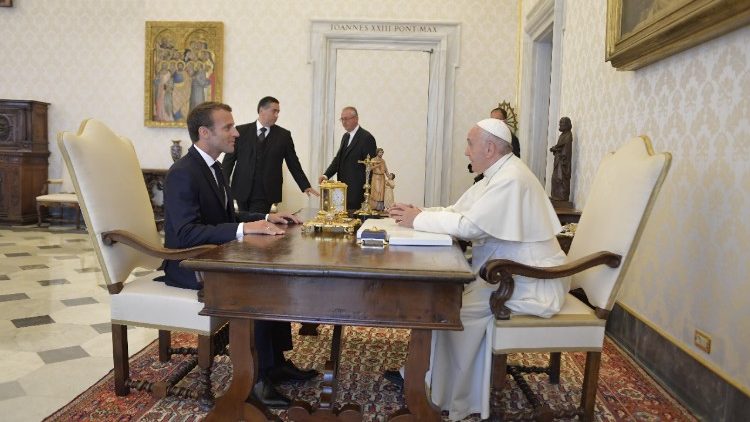 Đức Thánh Cha và tổng thống Pháp