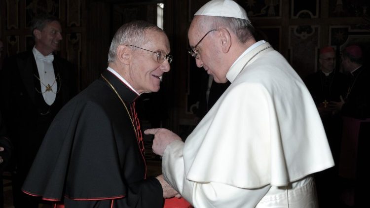 Archívna snímka: Kardinál Jean-Louis Tauran so Svätým Otcom Františkom