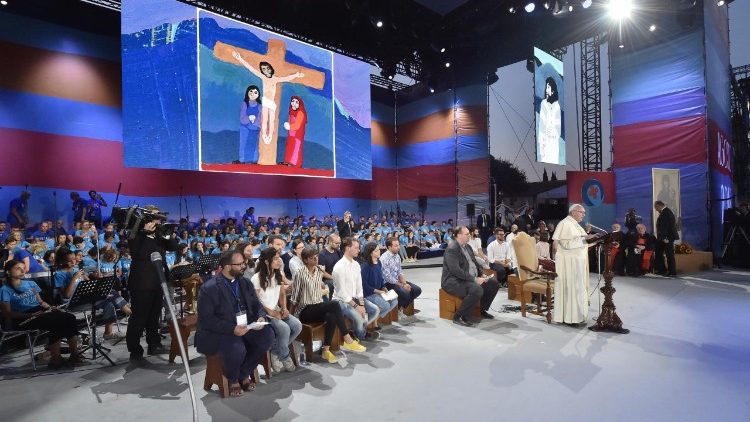 لقاء البابا فرنسيس مع الشباب الإيطاليين في تشيركو ماسيمو 11 آب 2018