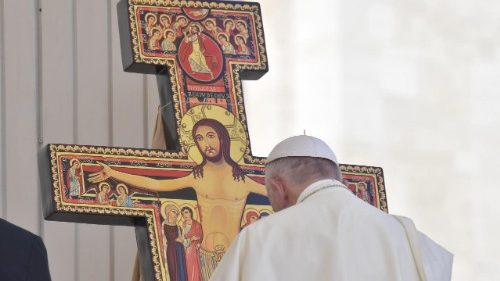 Papež napisal Pismo Božjemu ljudstvu in ostro obsodil spolne zlorabe