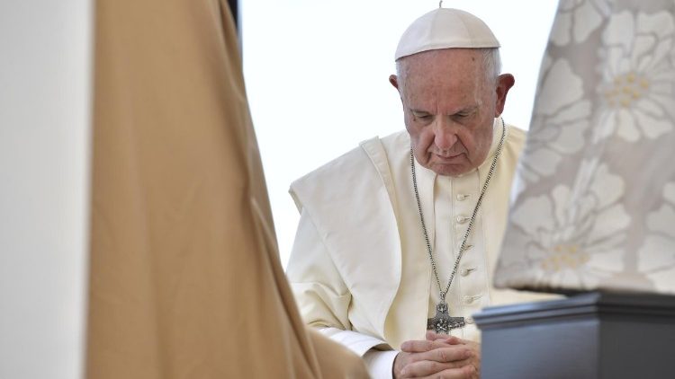 Il dolore di Papa Francesco per la piaga degli abusi: seguire sempre la verità