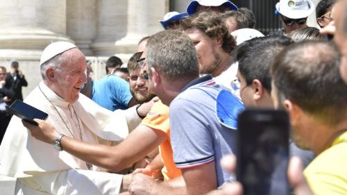 Franziskus in Dublin: Erster Papstbesuch nach 40 Jahren