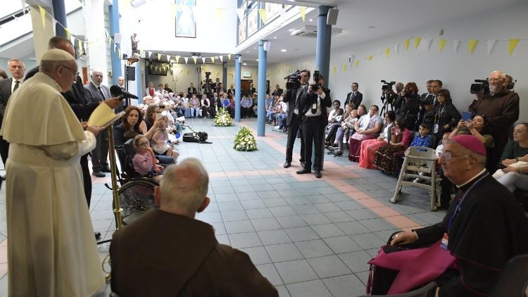 Pope Francis visits the Capuchin Day Centre in Dublin 