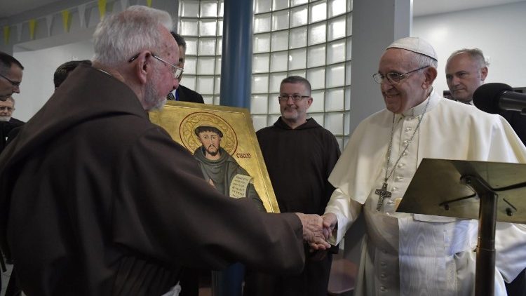 Pope Francis with Br Kevin Crowley at the Capuchin Day Centre