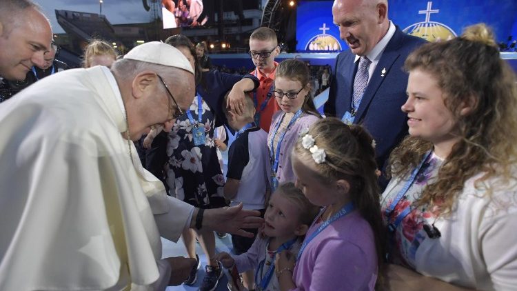 Papež med 9. svetovnim srečanjem družin v Dublinu na Irskem (25. avgust 2018)