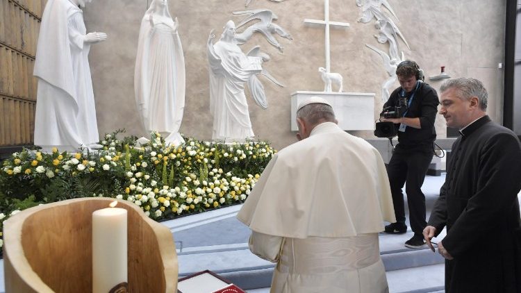 O Papa Francisco no Santuário de Knock durante a viagem apostólica à Irlanda em agosto de 2018