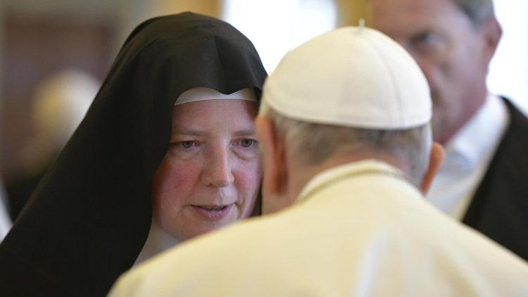 Pope Francis meets with Benedictine women