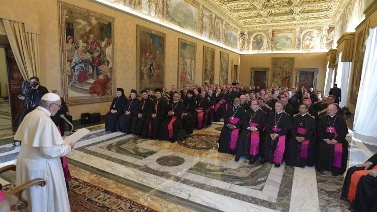 Аудиенция на папата за 130 новоръкоположени епископи 