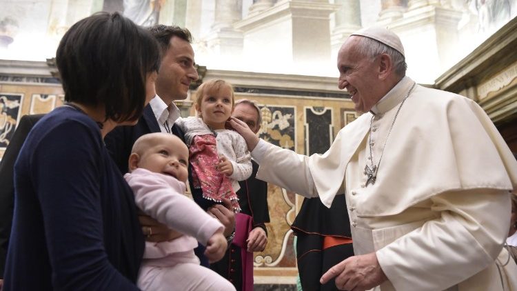Папа Франциск на встрече с участниками конгресса на тему богословия нежности