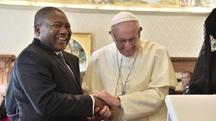 Le Pape rencontrant le président du Mozambique au Vatican le 14 septembre 2018.