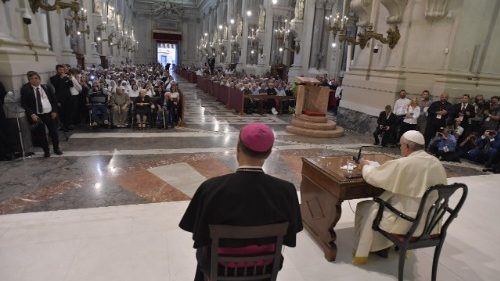 ĐTC Phanxicô gặp các linh mục, tu sĩ nam nữ và chủng sinh Palermo
