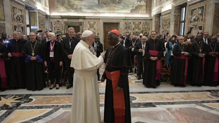 البابا فرنسيس يستقبل المشاركين في مؤتمر حول كراهية الأجانب والعنصرية في إطار الهجرة العالمية الحالية