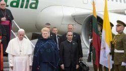 viaggio-apostolico-in-lituania-lettonia-eston-1537607236884.JPG