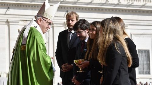 Papa hap Sinodin e të rinjve: Shpirti Shenjt na dhashtë aftësinë për të ëndërruar