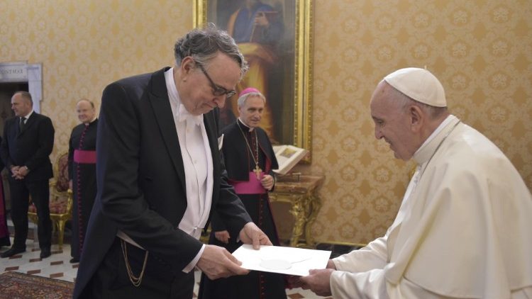 Pápež František prijal poverovacie listiny od Michaela Kocha