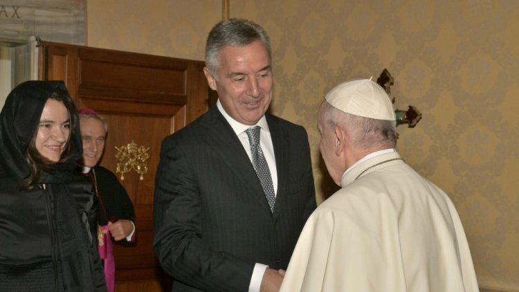 Папата прие президента на Черна гора Мило Джуканович