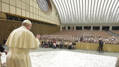 Papa ressalta a herança de São João Paulo II a fiéis de Cracóvia