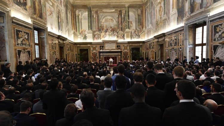 2018-10-13-seminaristi-della-lombardia-1539423674884.JPG