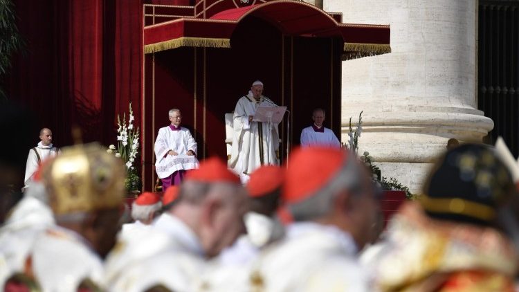 教皇フランシスコ、パウロ6世ら7人の列聖式で　2018年10月14日