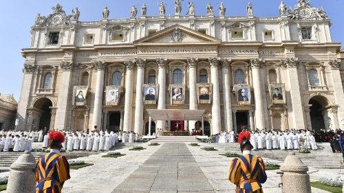 14 de octubre: La Iglesia de fiesta por los siete nuevos santos