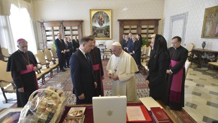 Папата прие полския президент Анджей Дуда