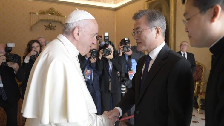 Il Papa riceve il Presidente della Repubblica di Corea