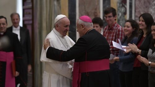 Le dialogue du Pape François avec des jeunes du diocèse de Viviers