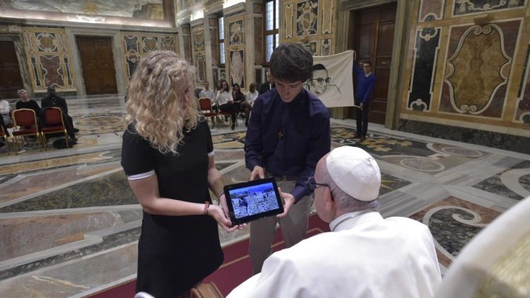 Papa Franjo s mladima iz francuske biskupije Viviers; Vatikan, 29. listopada 2018.