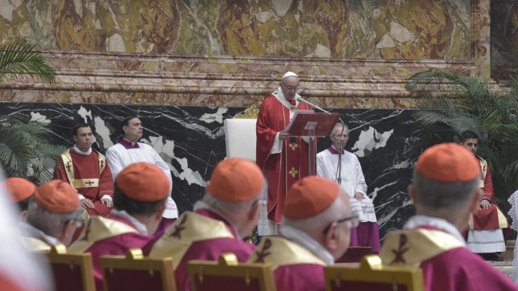 Popiežiaus koncelebracija su kardinolais